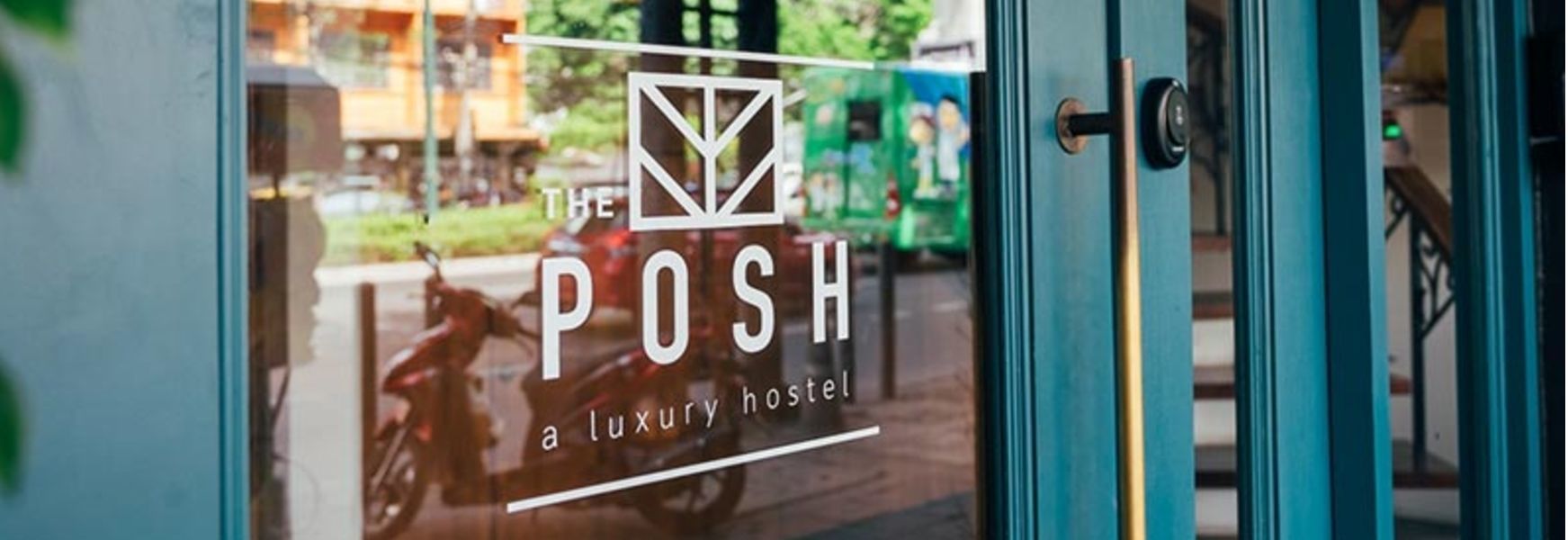 the posh,phayathai,hostel,bangkok,airport link